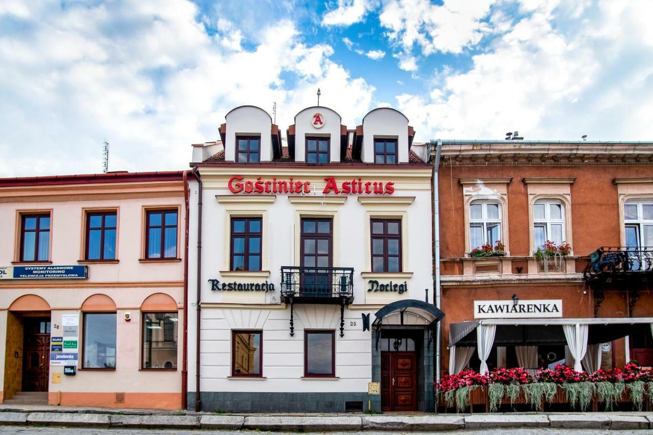 Bed and Breakfast Gosciniec Asticus à Jarosław Extérieur photo